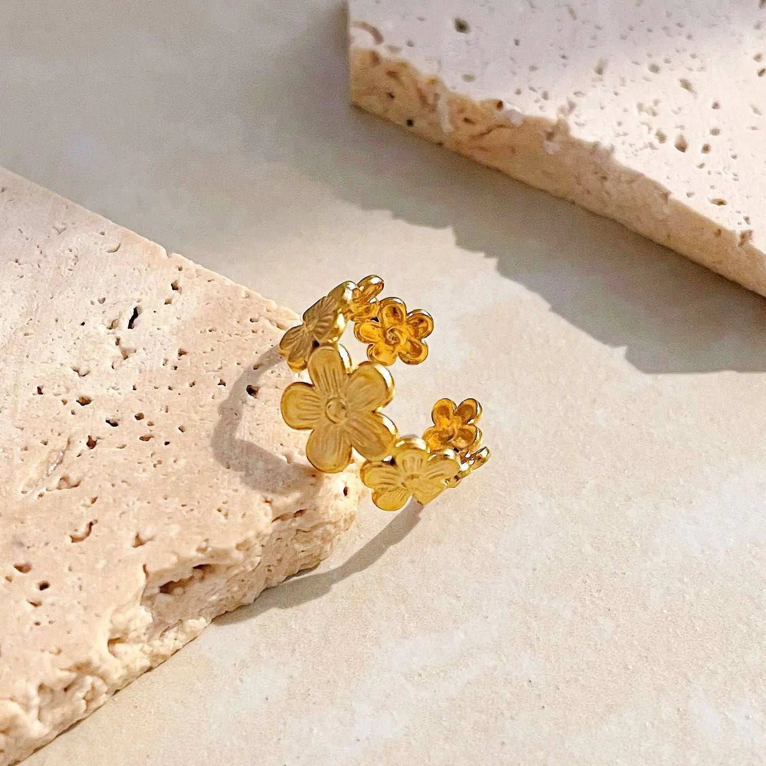 Anillo Floral Ajustable