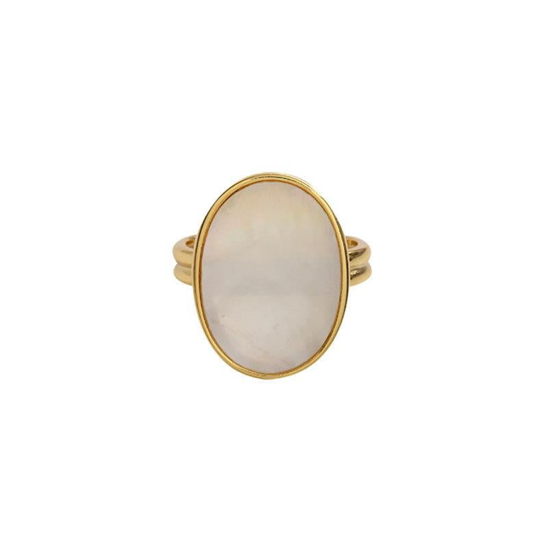 Anillo llamativo de plata contemporáneo
