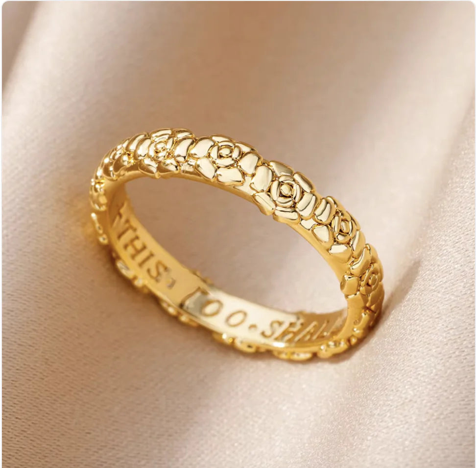 Anillo Floral de Rosas