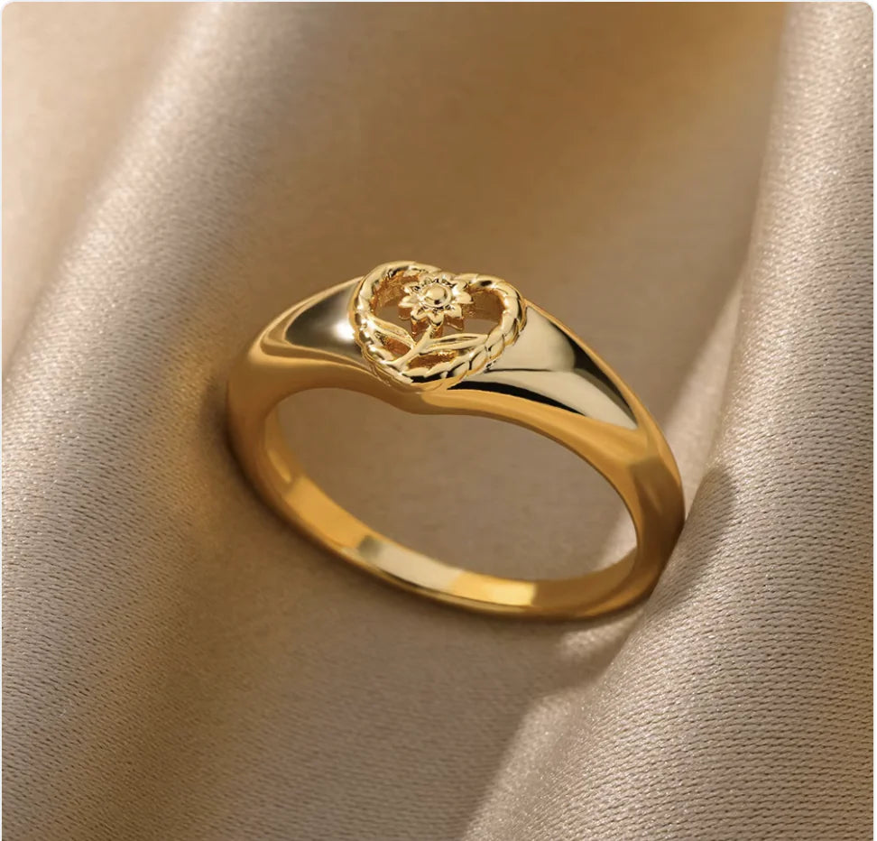 Anillo Floral de Corazón