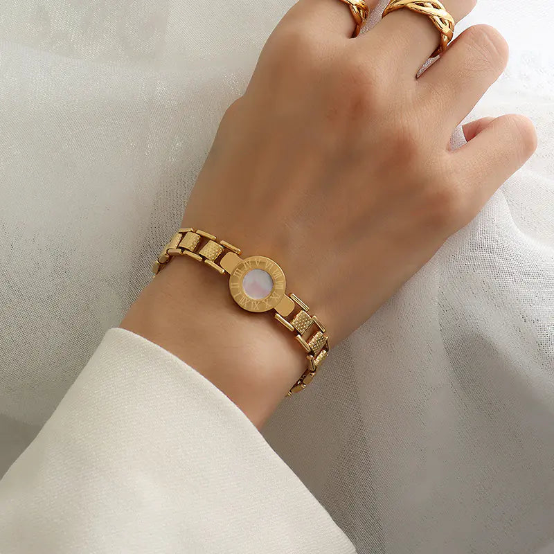 Elegante Relojcon Números Romanos